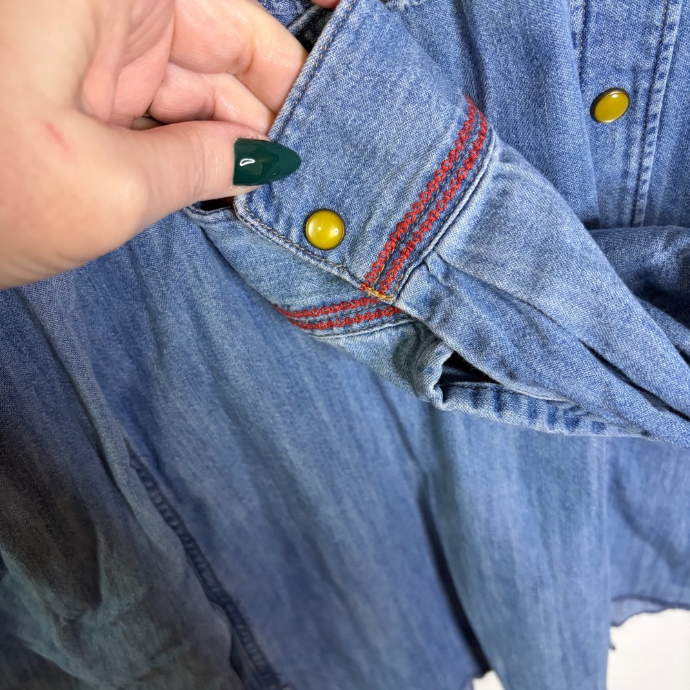 Pearl Snap Make Pizza Not War H&M Blue Denim Down Shirt top embroidered western - Picture 6 of 7